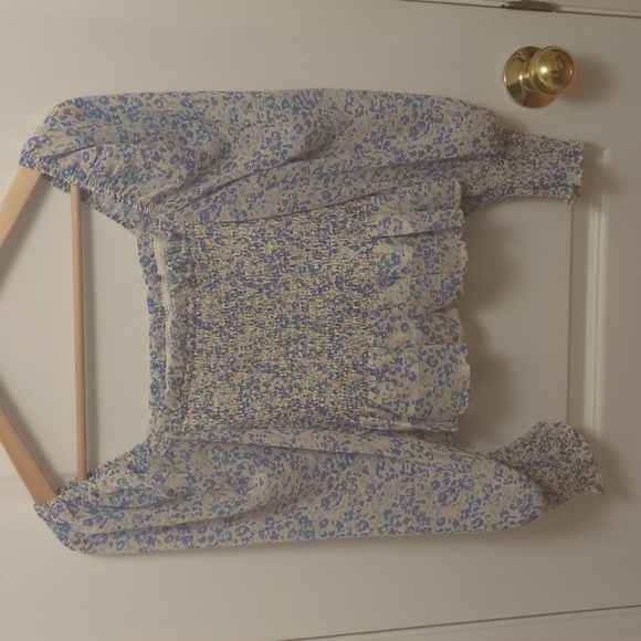 En Saison Frilly Floral Blouse - Picture 2 of 2